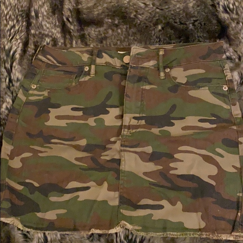 Camo skirt